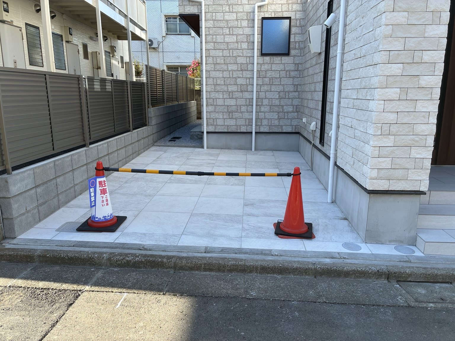 駐車スペースの床仕上げ